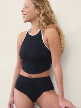 Athleta Seabreeze Crop Black White Swim Top size M